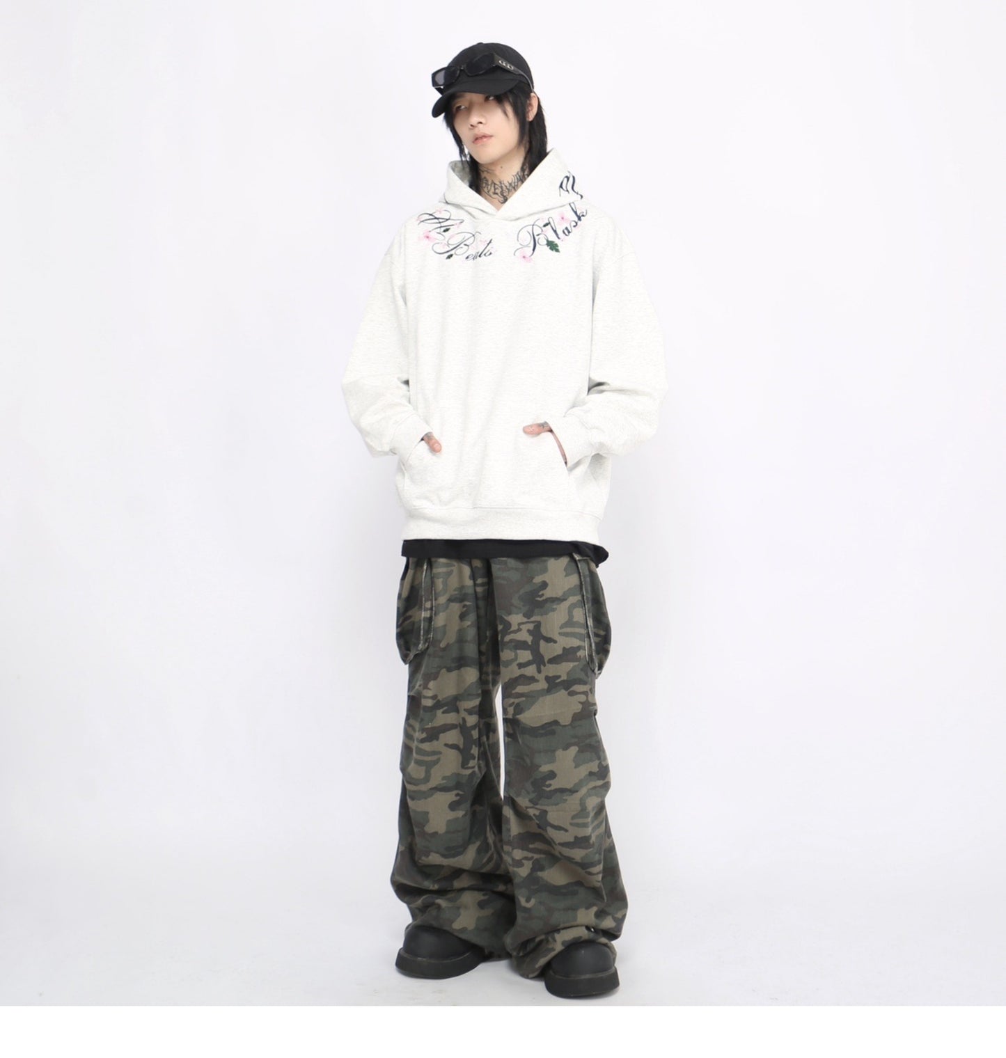 NECK LOGO HOODIE MNW1895