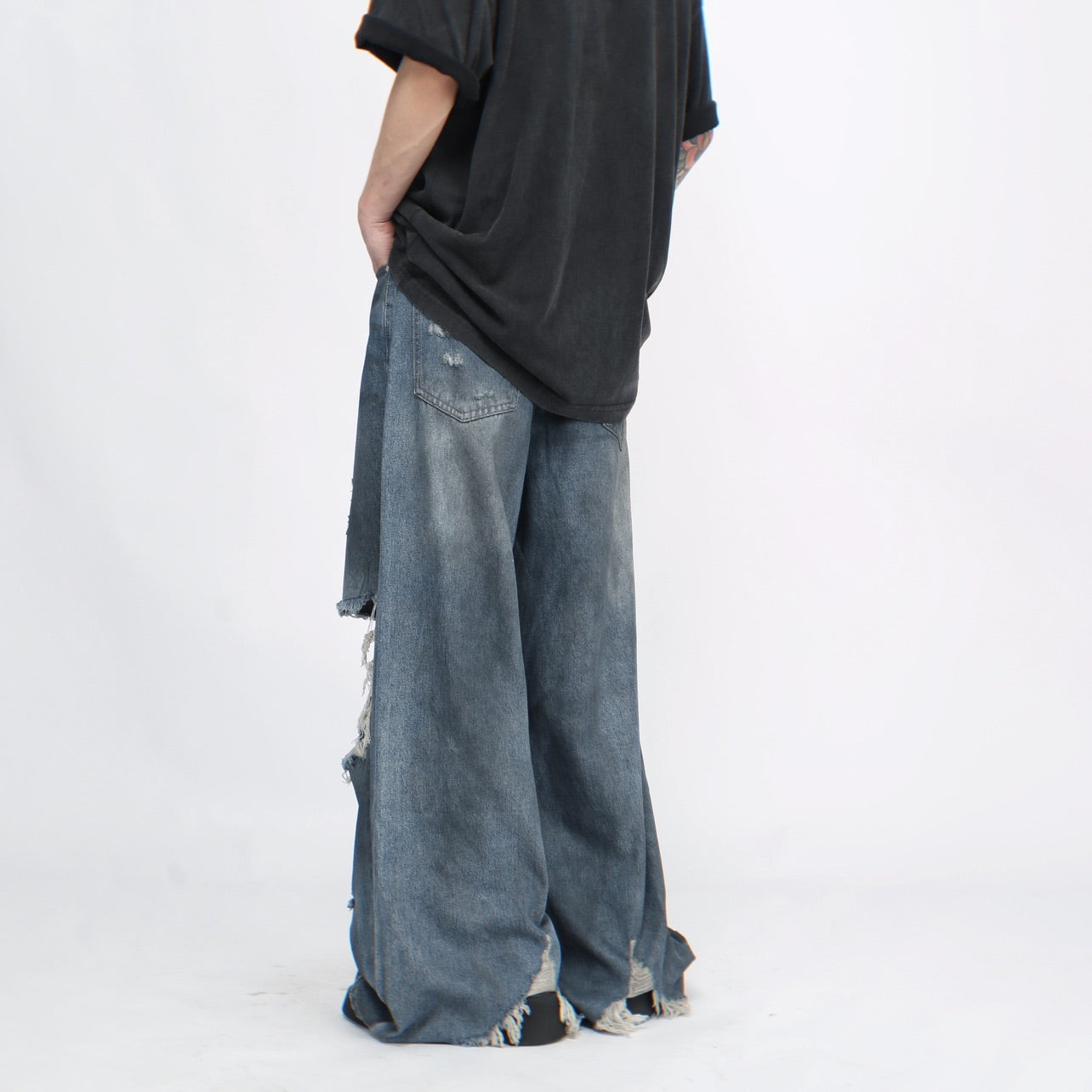 ROUGH HOLE DENIM MNW1862