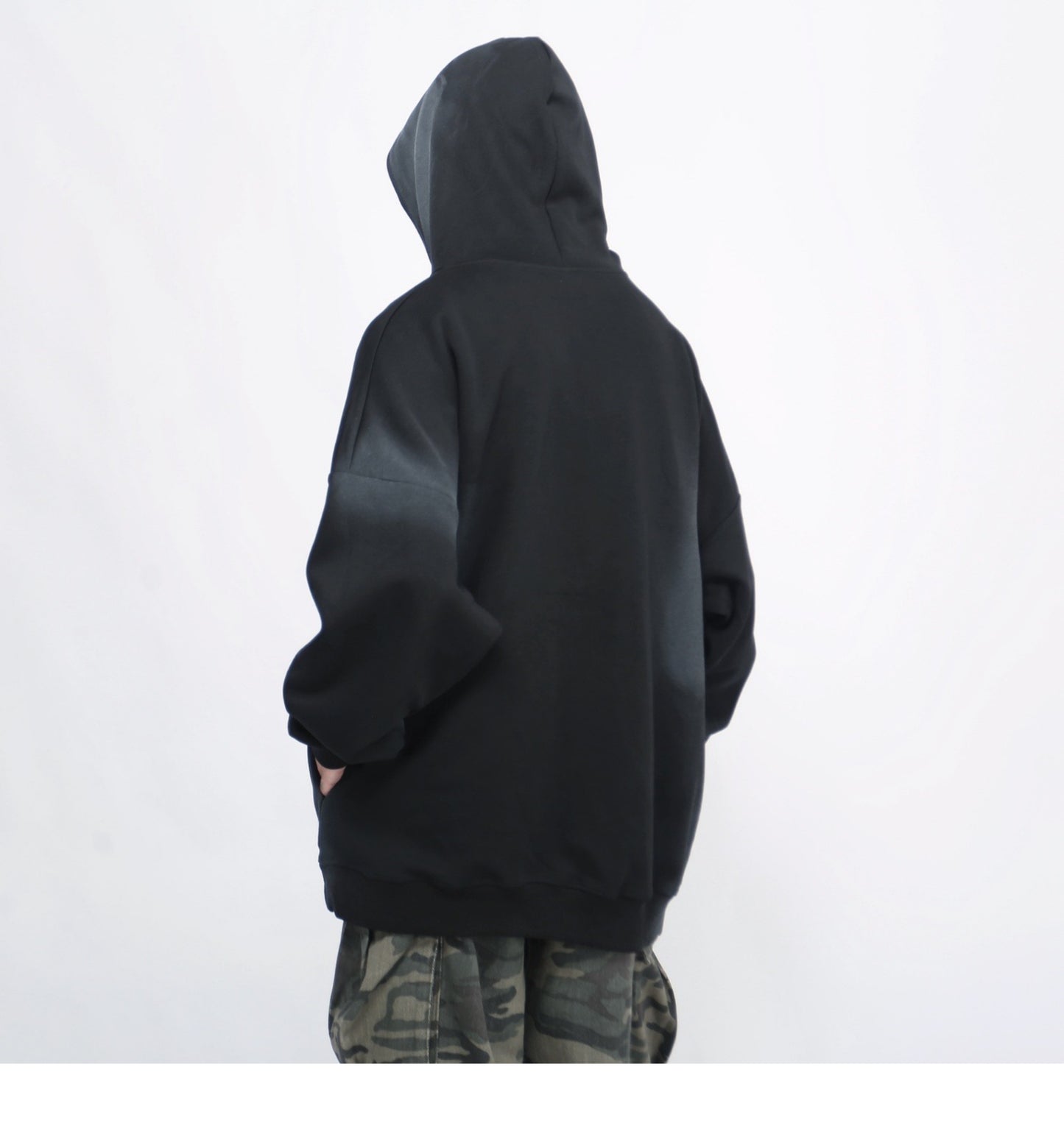 RETRO GRAFFITI HOODIE MNW1896