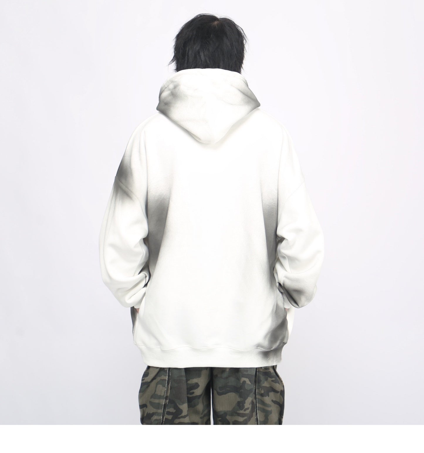 RETRO GRAFFITI HOODIE MNW1896