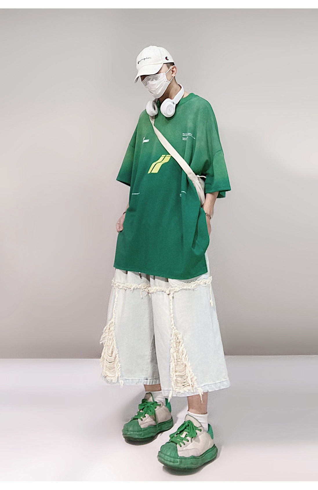 FRINGE DAMAGE SHORTS MNW1878