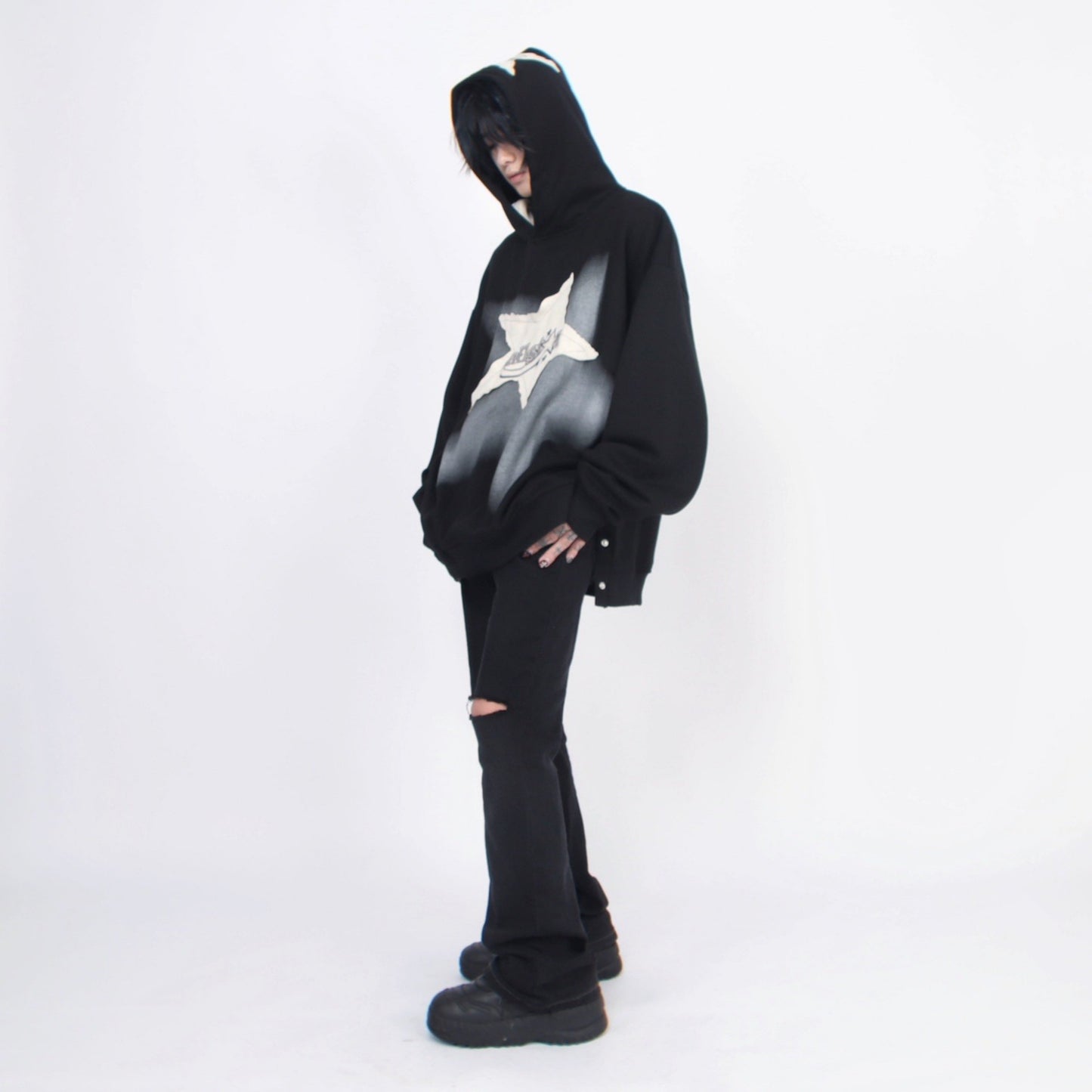 AMBIGUOUS STAR HOODIE MNW1070