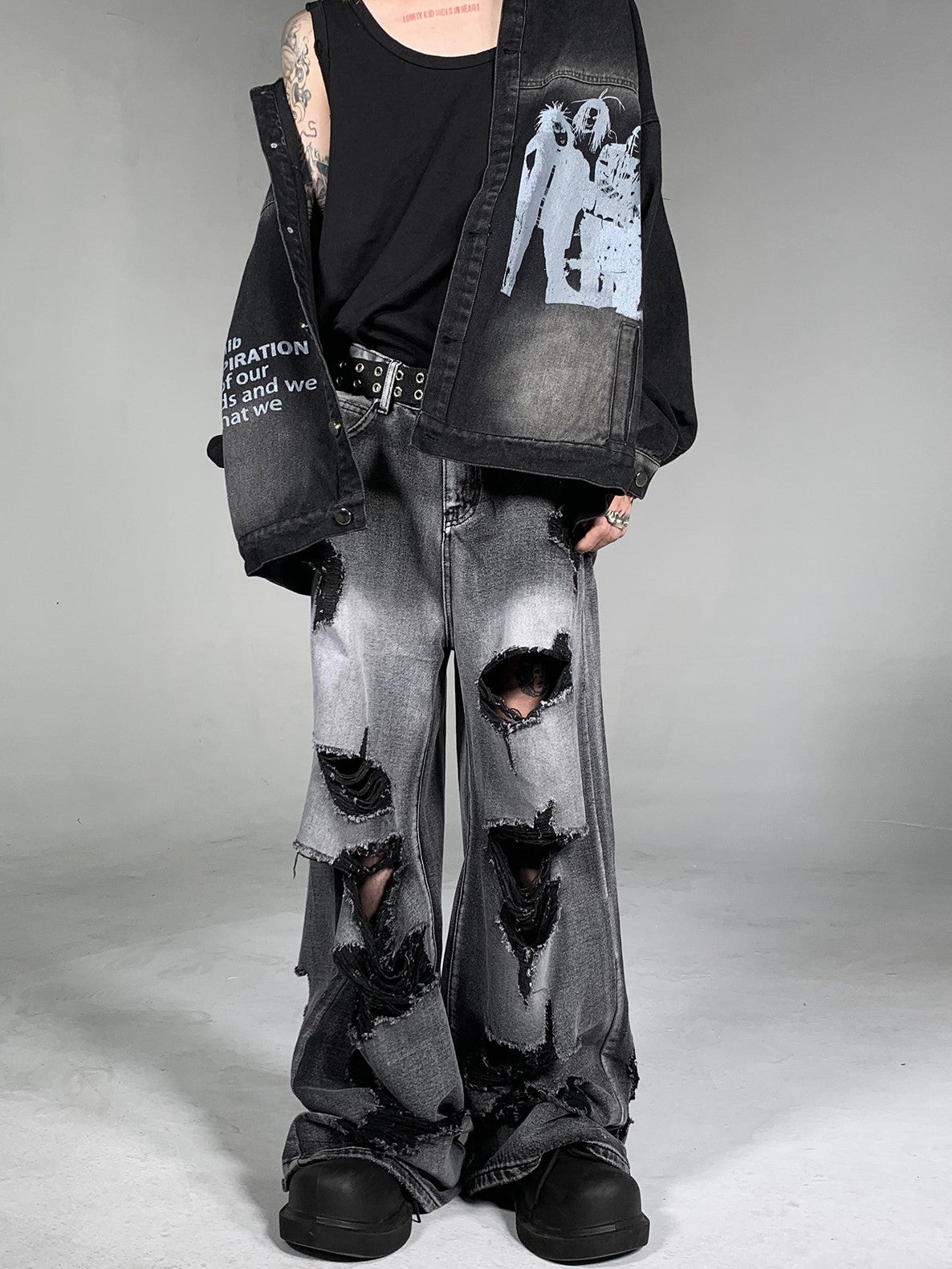 DESTRUCTIVE HOLE DENIM MNW920