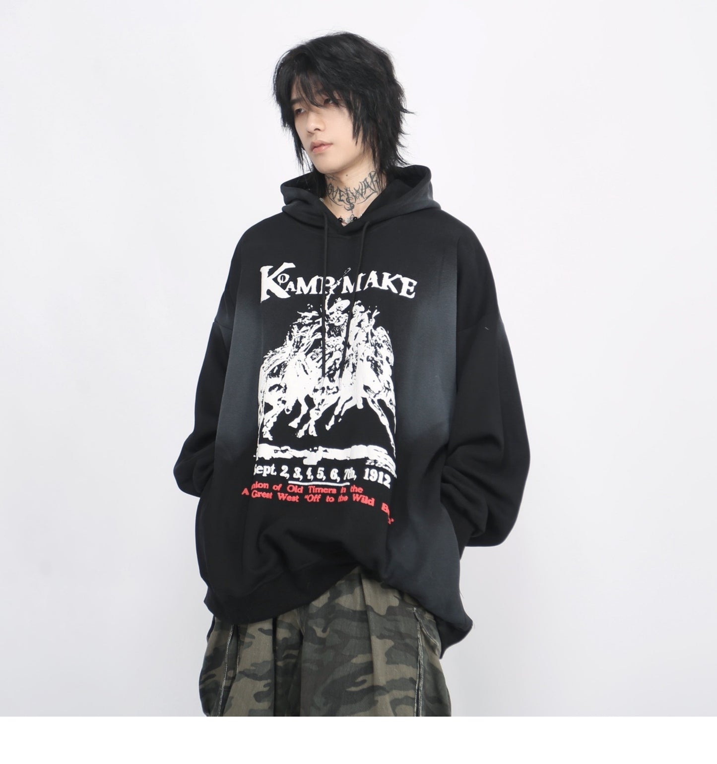 RETRO GRAFFITI HOODIE MNW1896