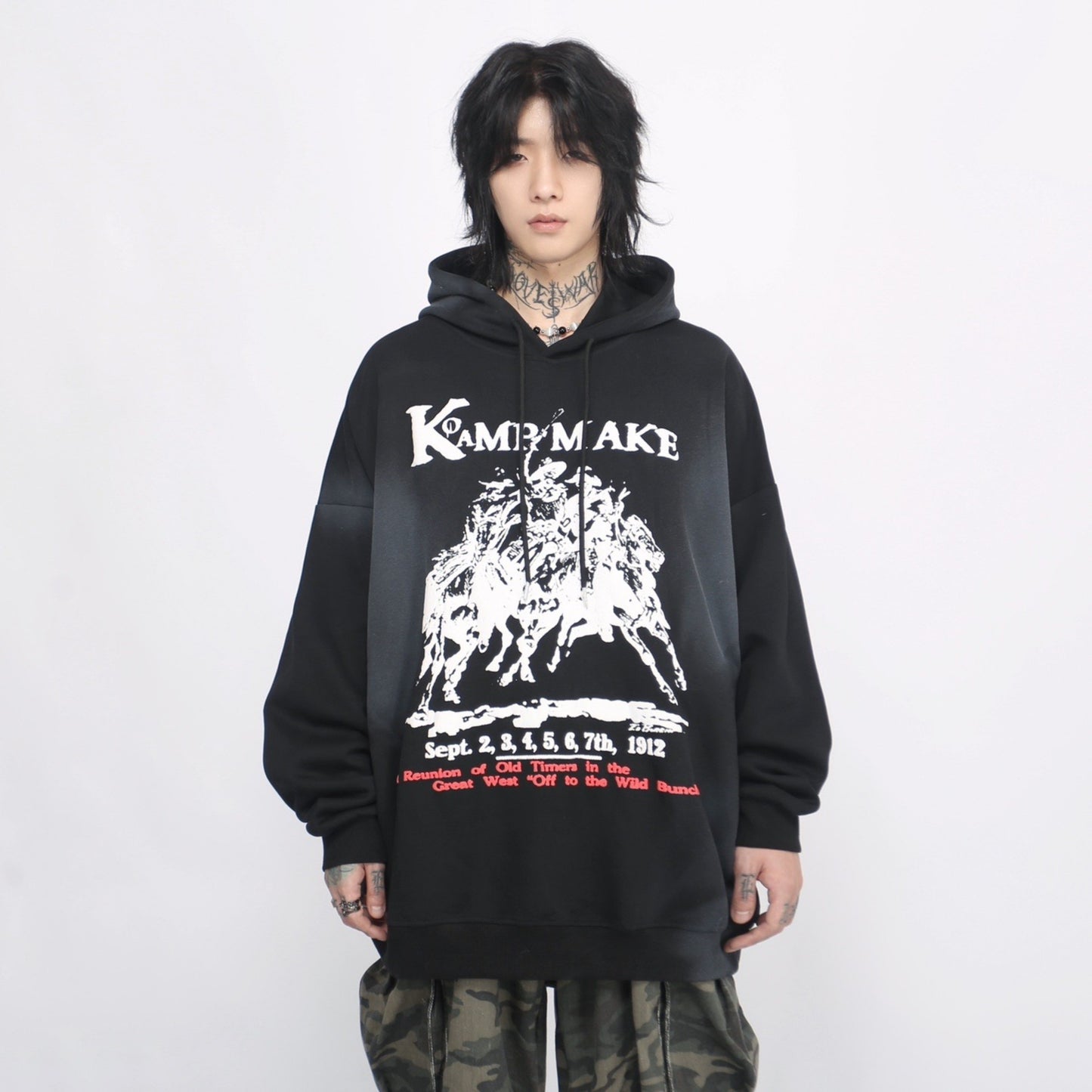 RETRO GRAFFITI HOODIE MNW1896