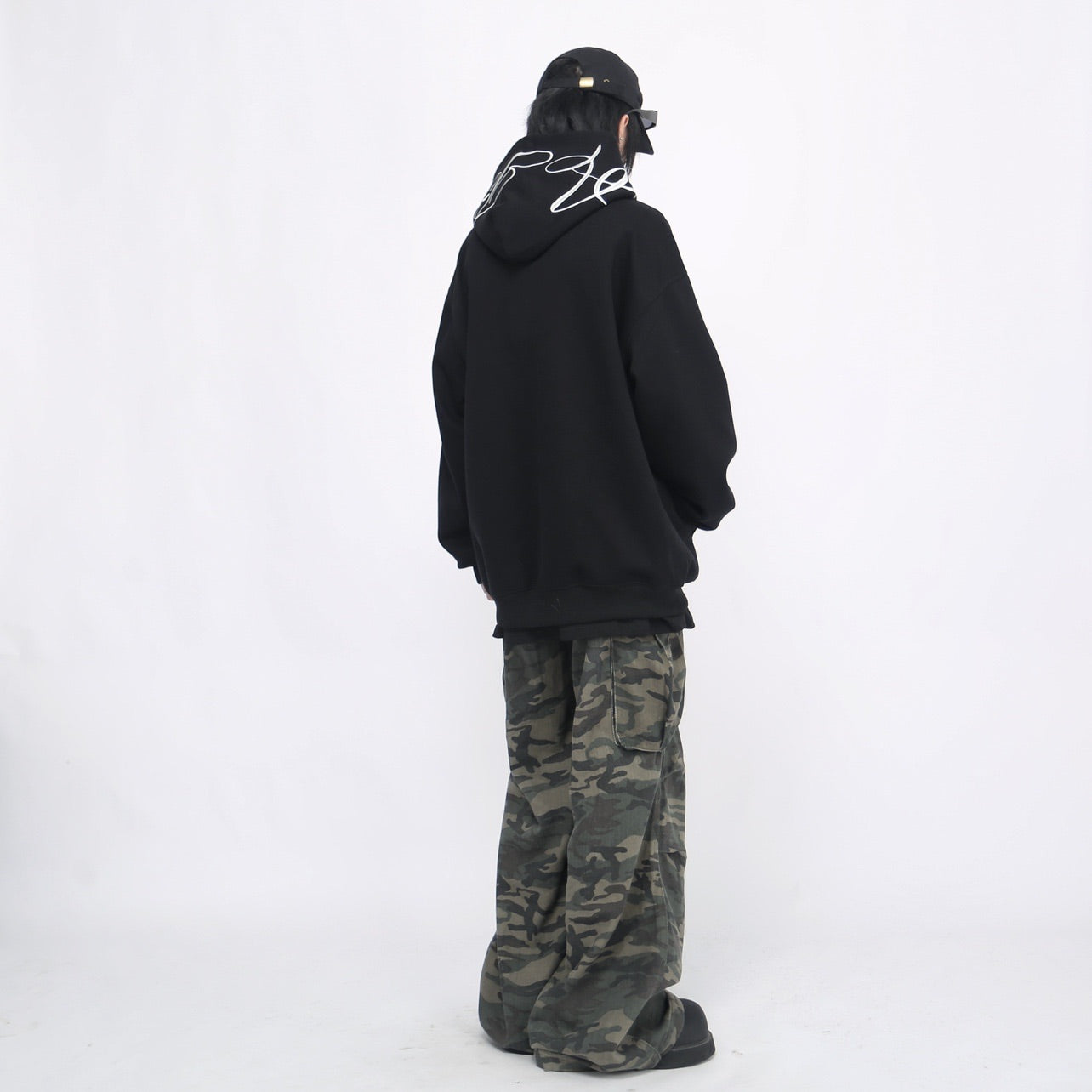 NECK LOGO HOODIE MNW1895