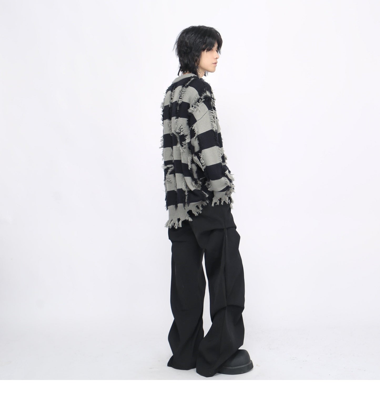 STAR BORDER DAMAGE KNIT MNW1893