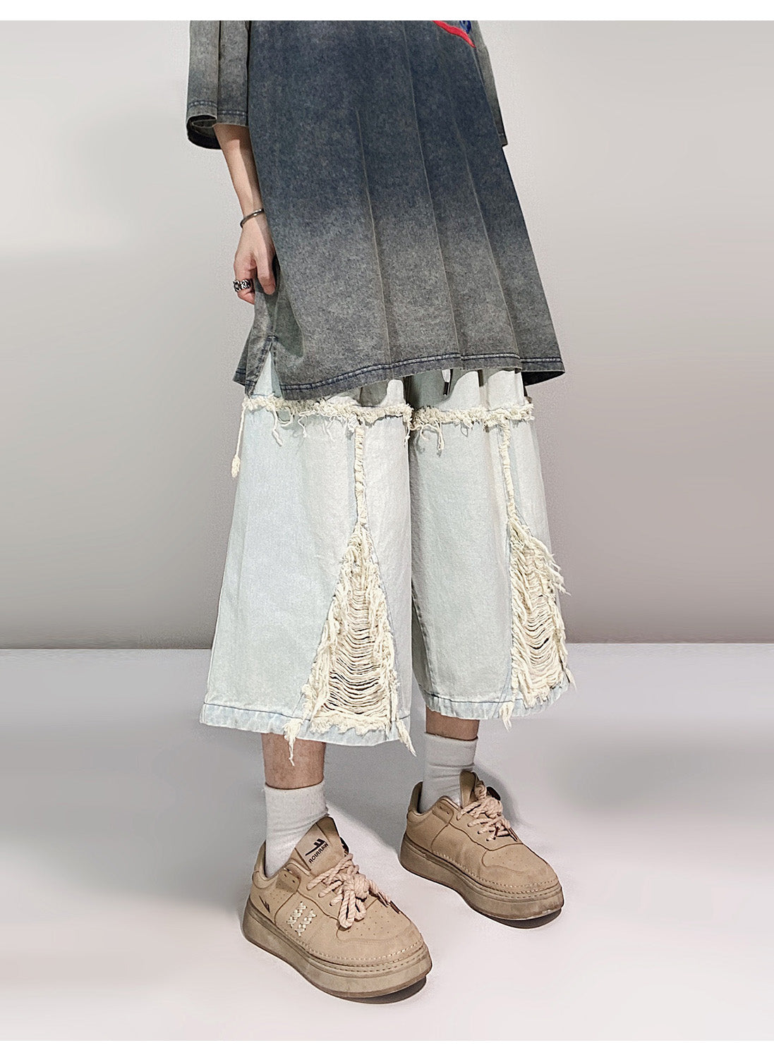 FRINGE DAMAGE SHORTS MNW1878