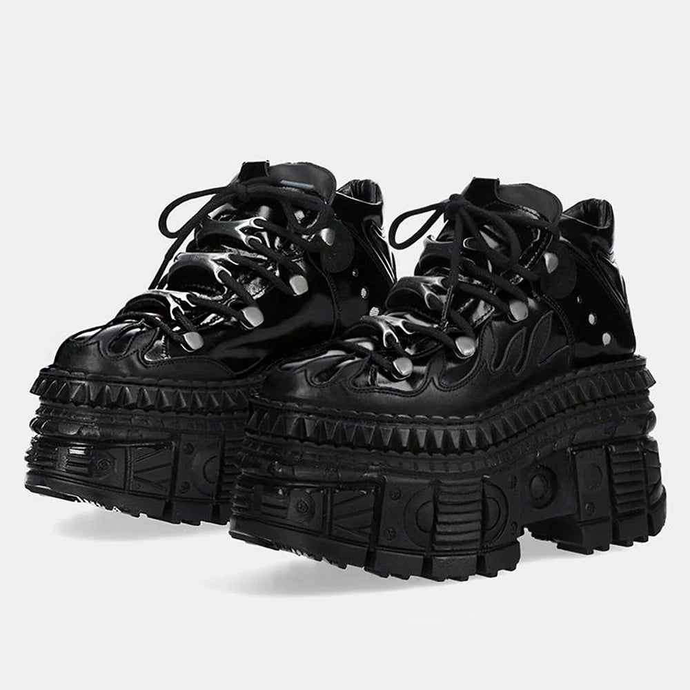 ELEVATED MINIMAL BLACK SNEAKERS MNW1985