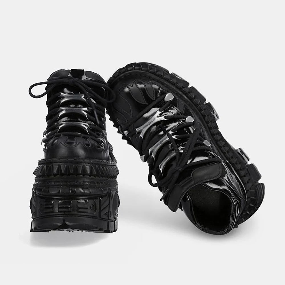 ELEVATED MINIMAL BLACK SNEAKERS MNW1985