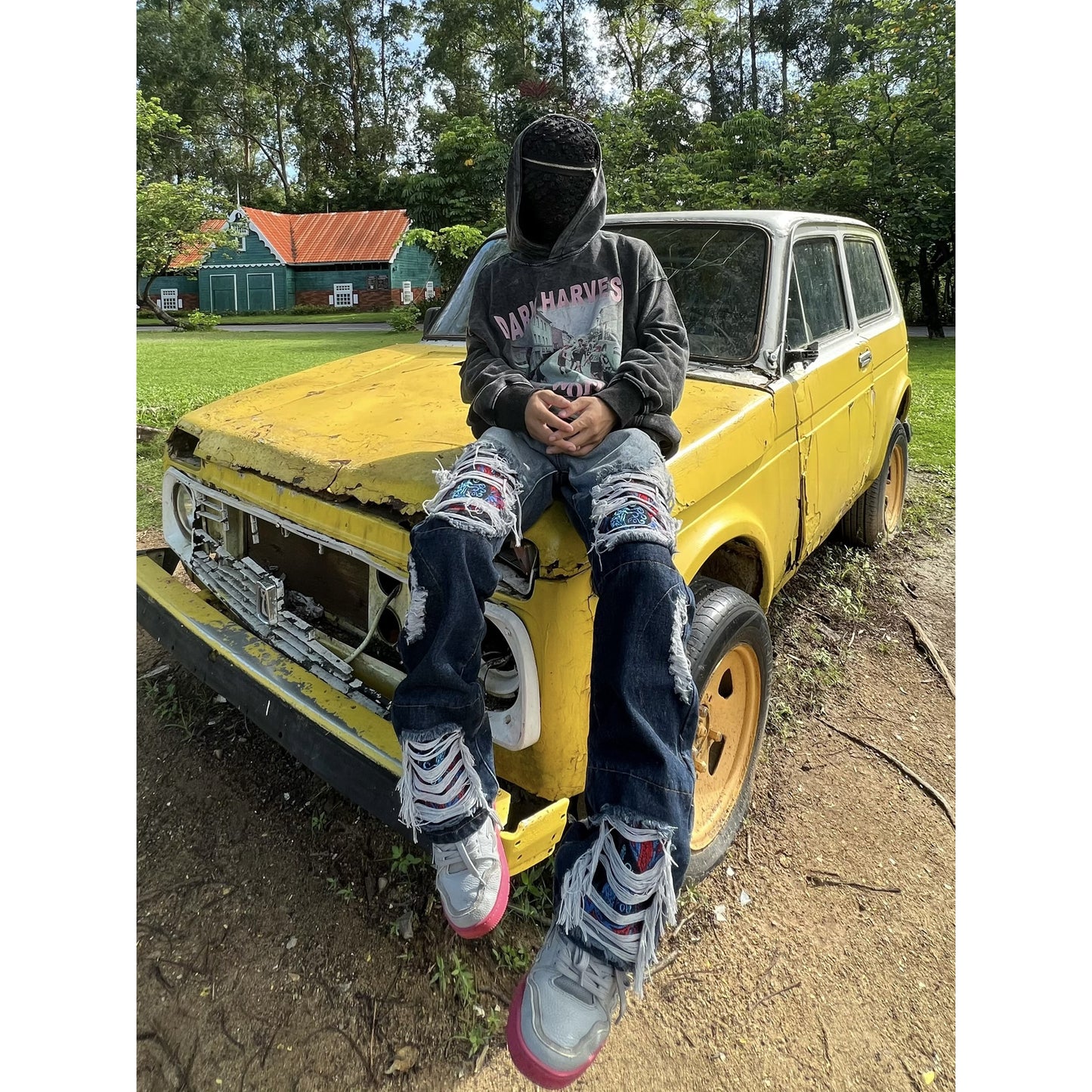 HARD DAMAGE PATCHED DENIM PANTS M064