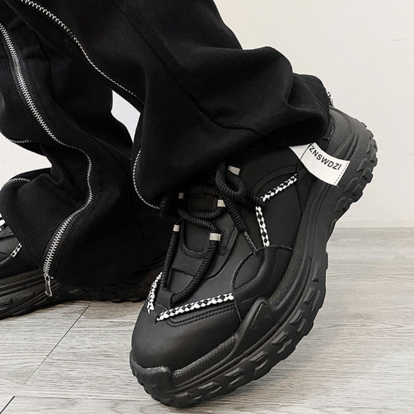 ACCENT CODE SNEAKERS MNW247