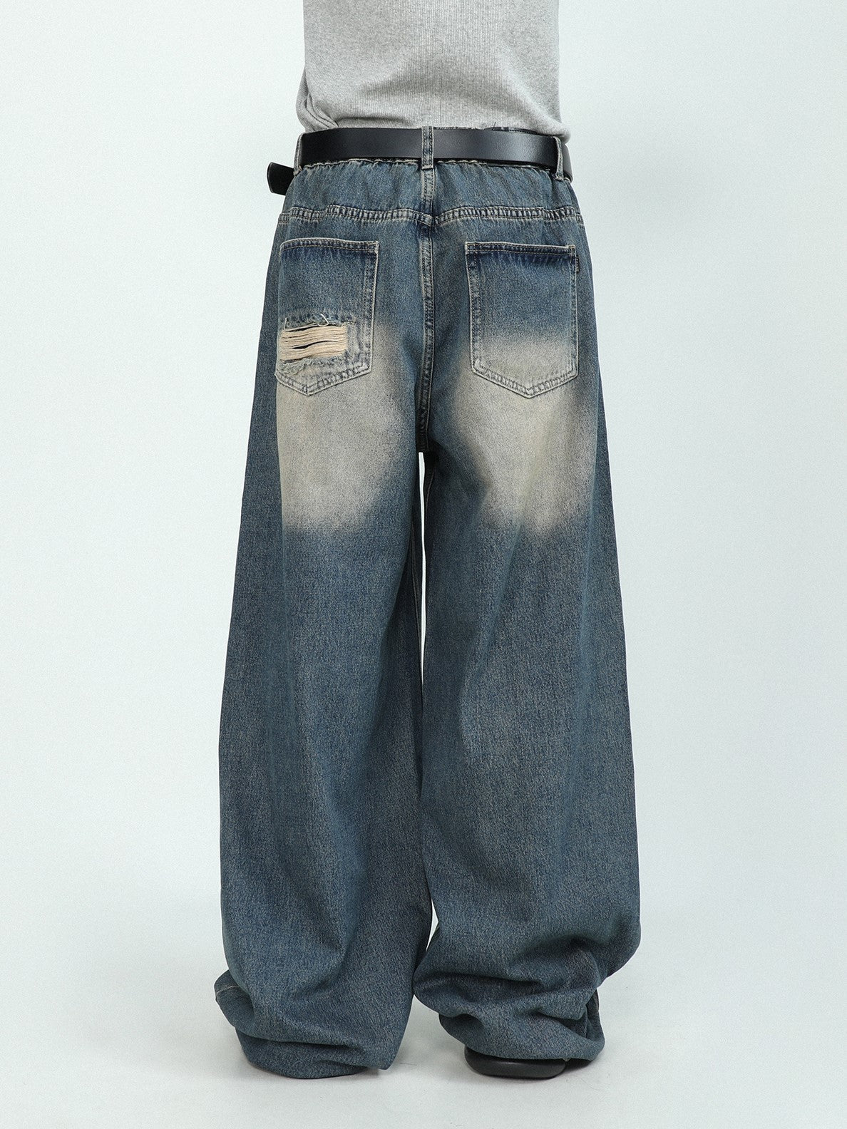 ASYMMETRIC DAMAGED DENIM PANTS MNW386
