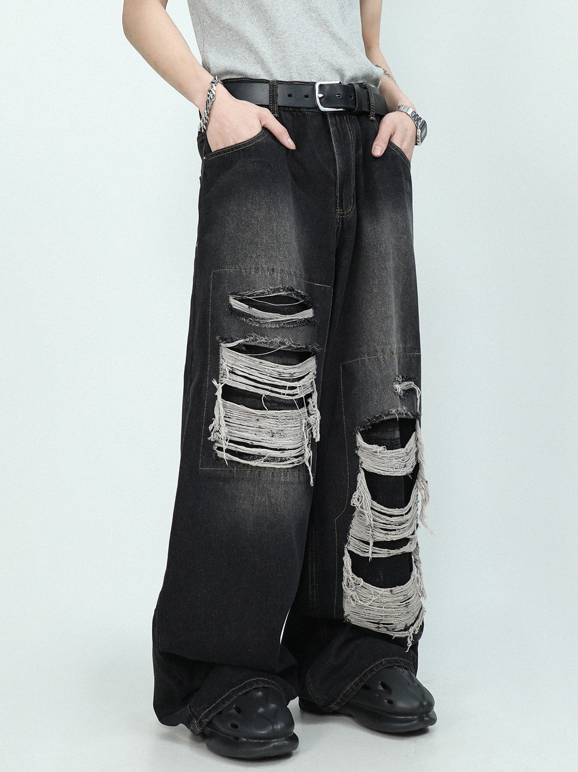 ASYMMETRIC DAMAGED DENIM PANTS MNW386