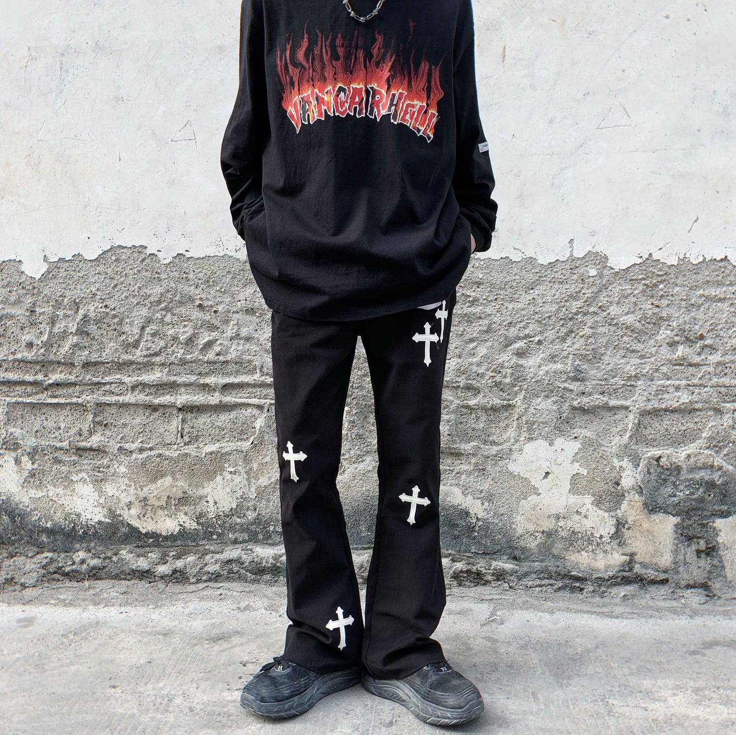 CROSS MOTIF STRAIGHT PANTS MNW371