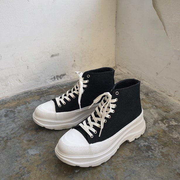 LACE-UP VOLUME SNEAKERS M025