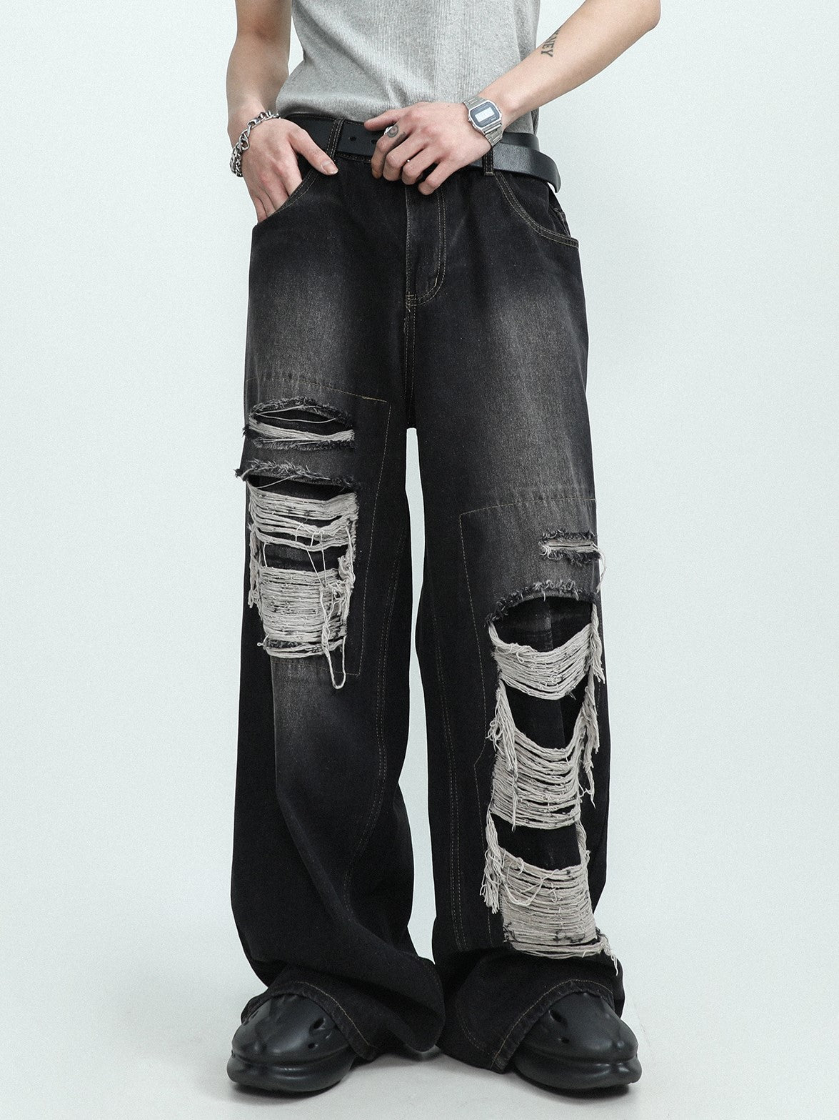 ASYMMETRIC DAMAGED DENIM PANTS MNW386