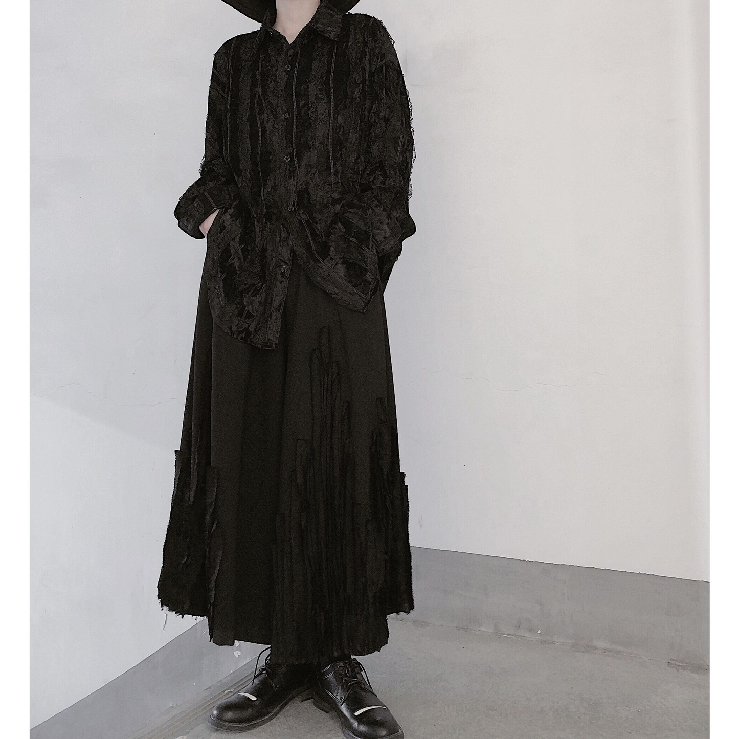 LACE DESIGN VELVET LOOSE SHIRT MNW2104