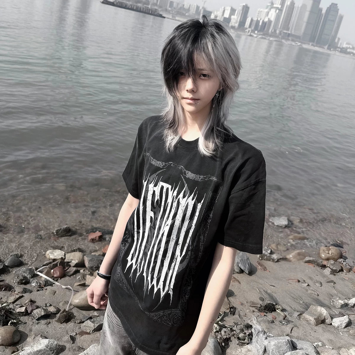 TIGHT SILHOUETTE SHORT-SLEEVED T-SHIRT MNW2095