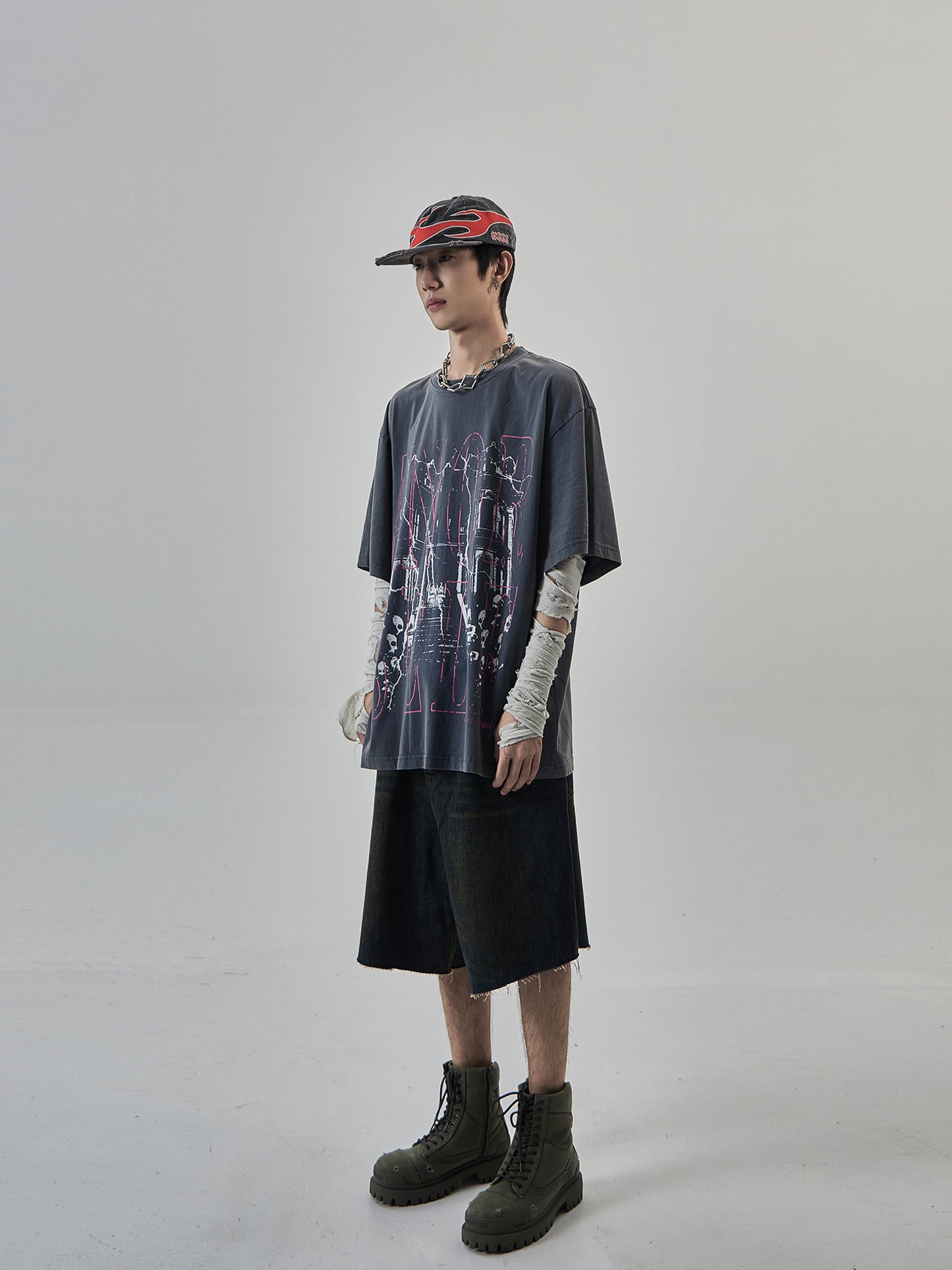 DARK GRAFFITI LINE T-SHIRT MNW1817