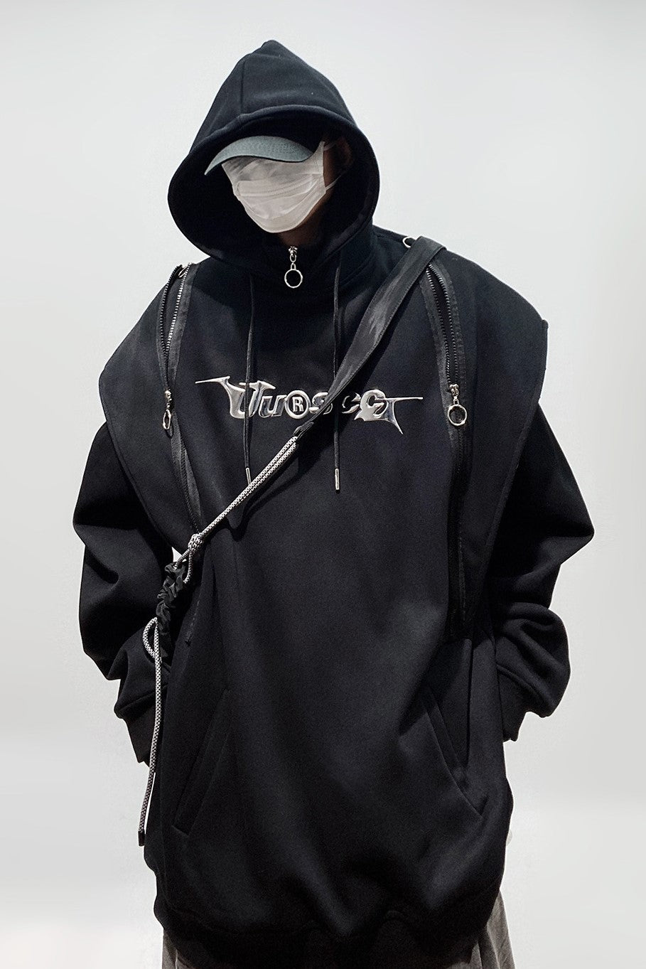 HIGH NECK ZIP HOODIE MNW1634