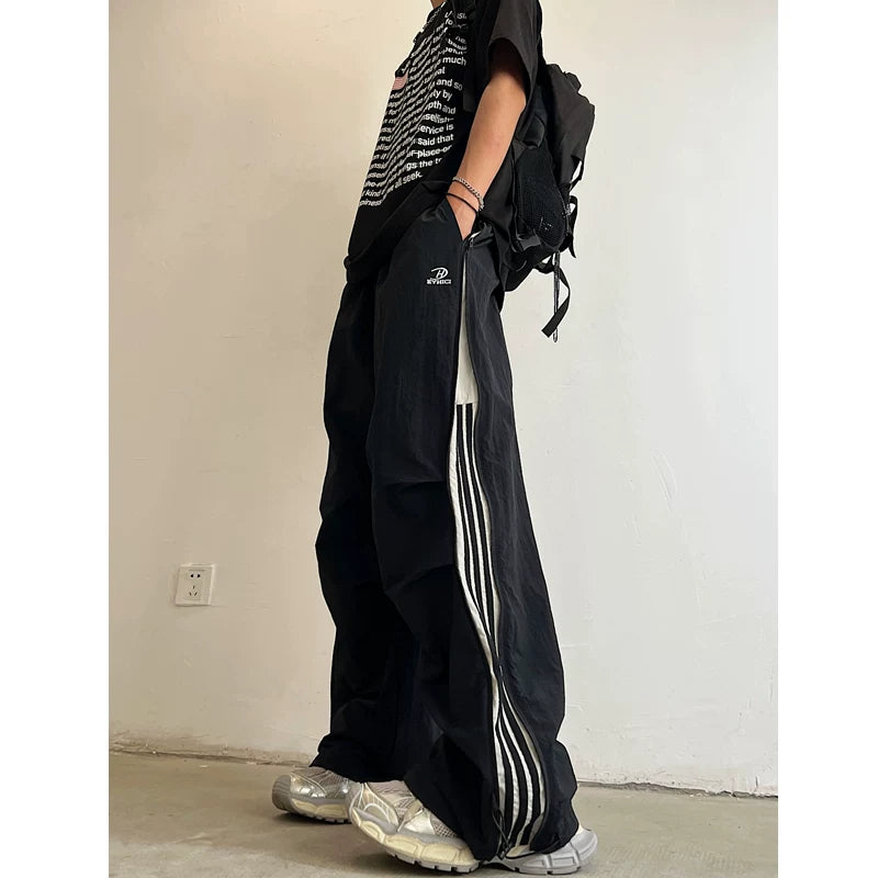 NYLON BASE ZIP LINE DESIGN PANTS MNW2096