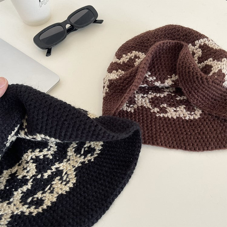 CROCHET HAT MNW1591