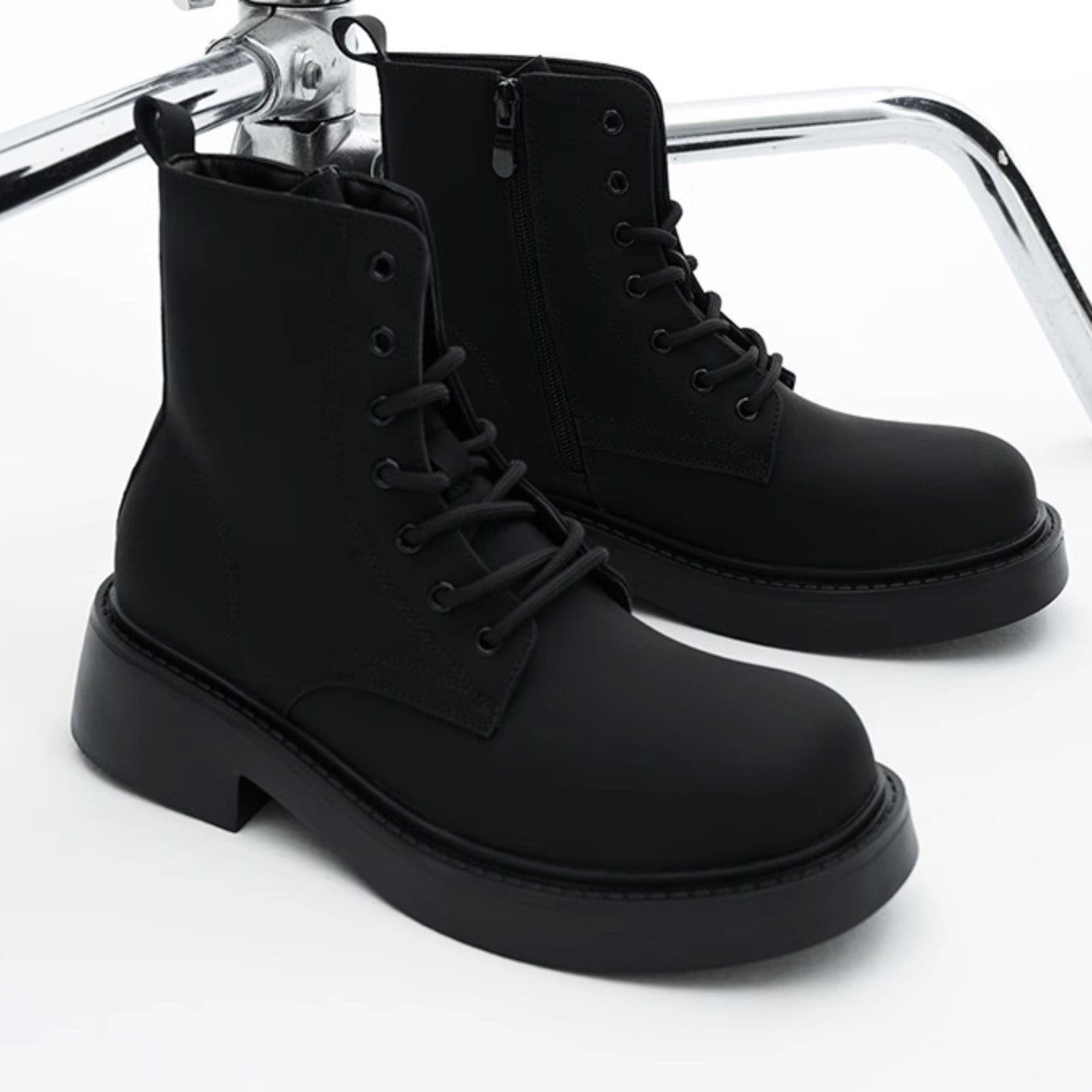 SIDE ZIP LACE UP BLACK BOOTS MNW1514