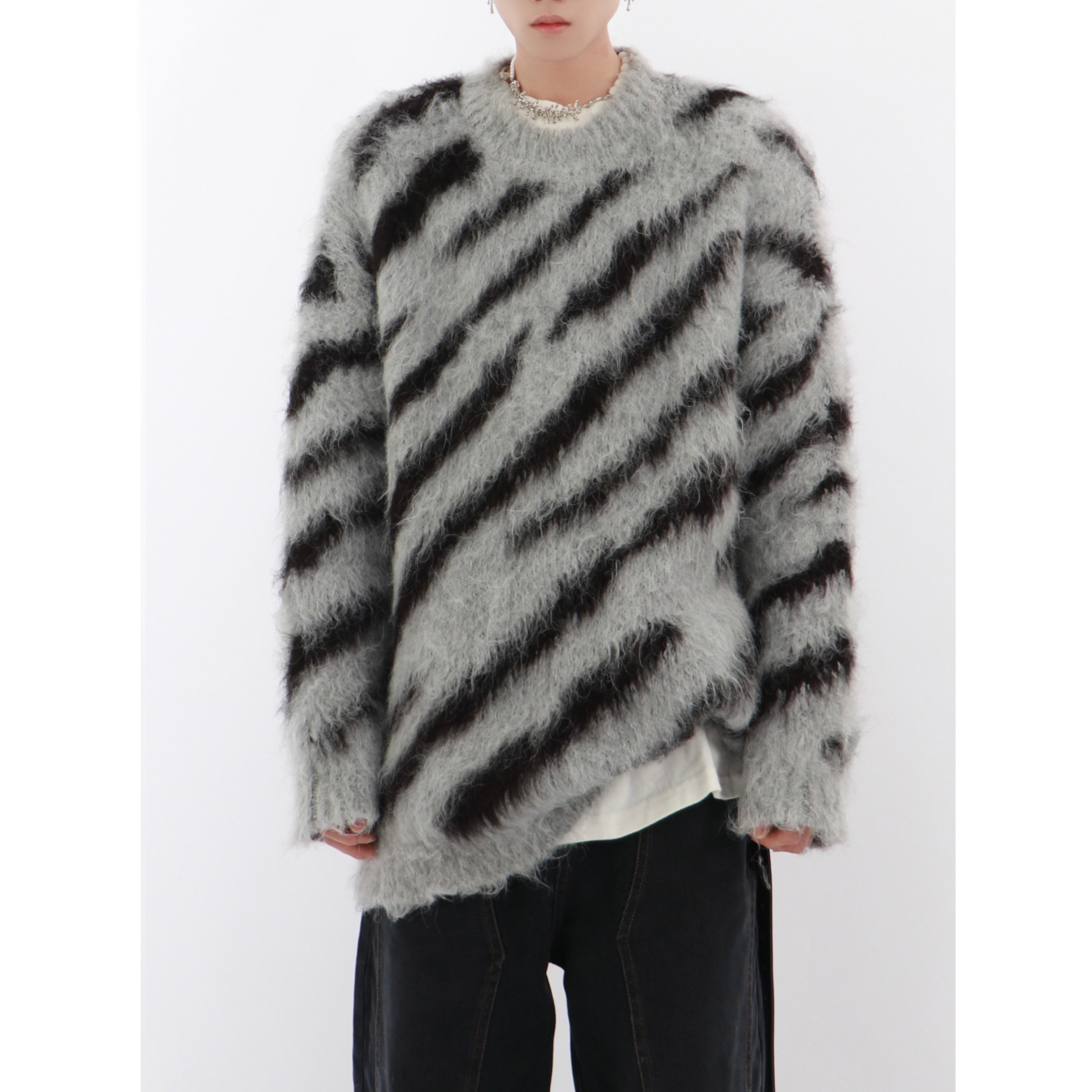 MOHAIR LOOSE ZEBRA SWEATER M002 – MONONOW