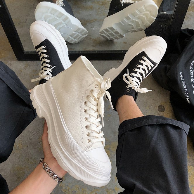 LACE-UP VOLUME SNEAKERS M025